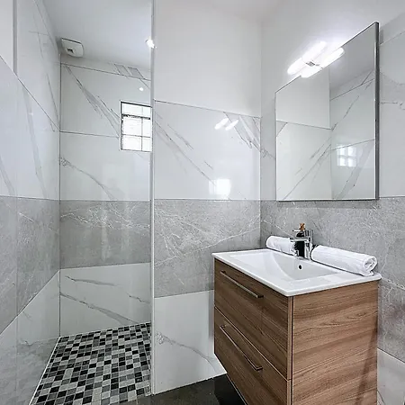 Belle Maison Sur 10 Pers Chataigniers Apartamento *